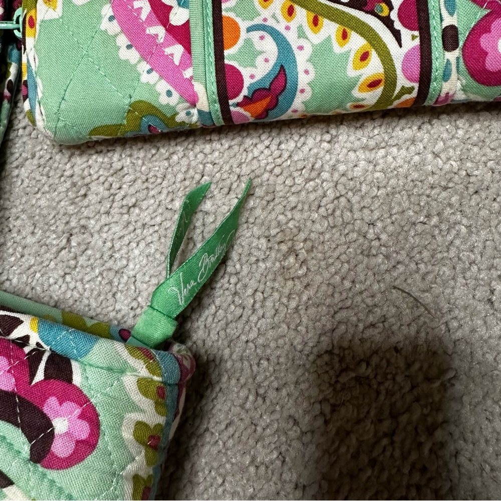 Vera Bradley Plum Crazy Tote & Turnlock Wallet – Retired Pattern - Picture 4 of 9